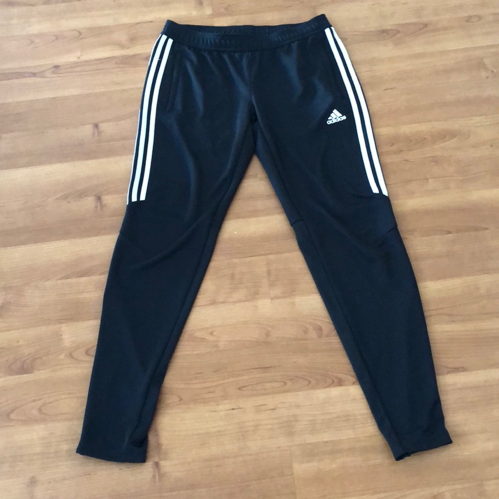 Like brand new Men’s Adidas climacool sweatpants!